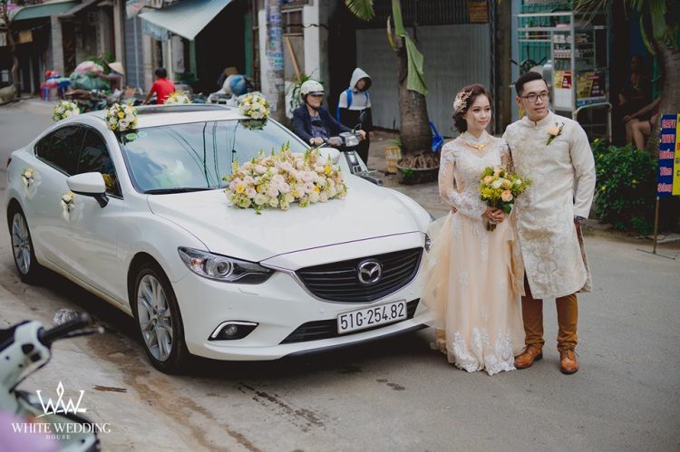 Trang trí xe hoa tươi