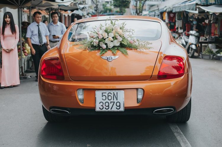 Trang trí xe hoa tươi