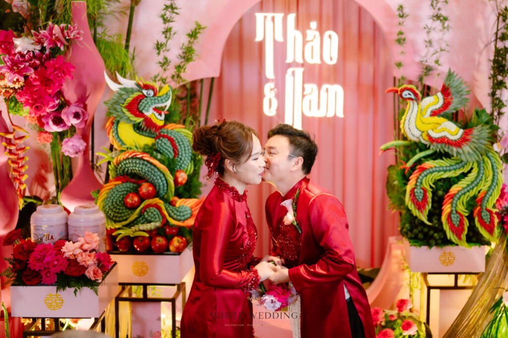 Hồng Môn Hoa Viên 32 batch trang tri le gia tien hong mon hoa vien white wedding 11 1