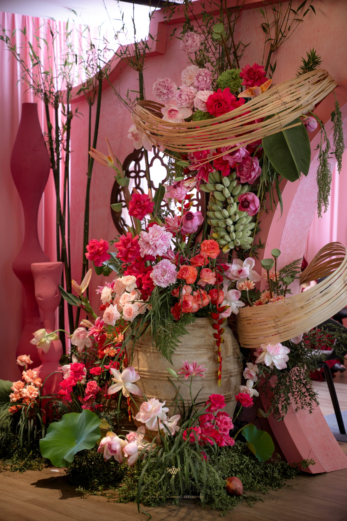 Hồng Môn Hoa Viên 13 batch trang tri le gia tien hong mon hoa vien white wedding 18