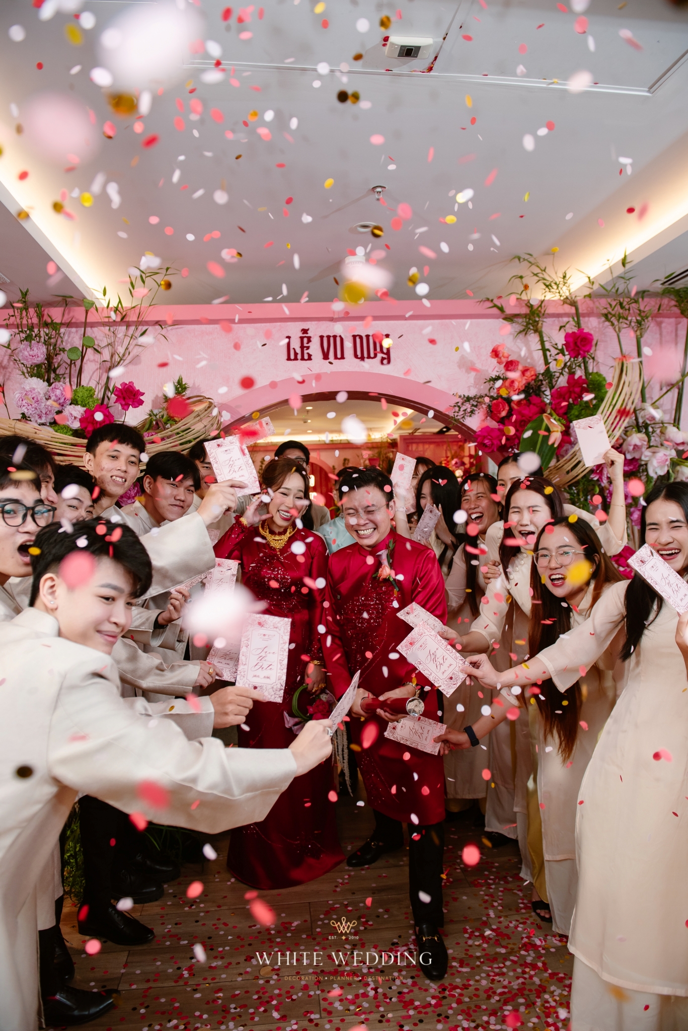 batch trang tri le gia tien hong mon hoa vien white wedding 3 3