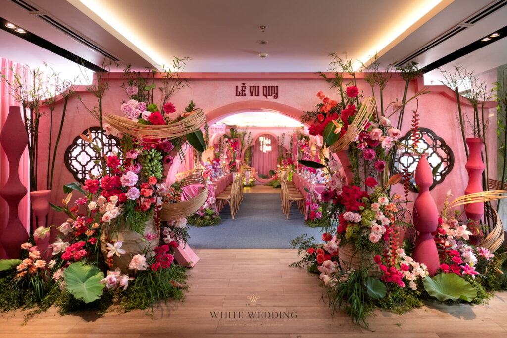 Hồng Môn Hoa Viên 31 batch trang tri le gia tien hong mon hoa vien white wedding 38 1
