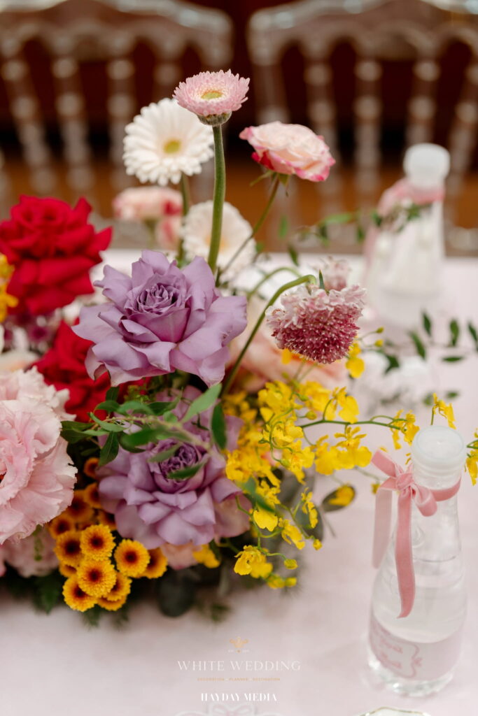 batch trang tri le gia tien no va meo white wedding 21 1