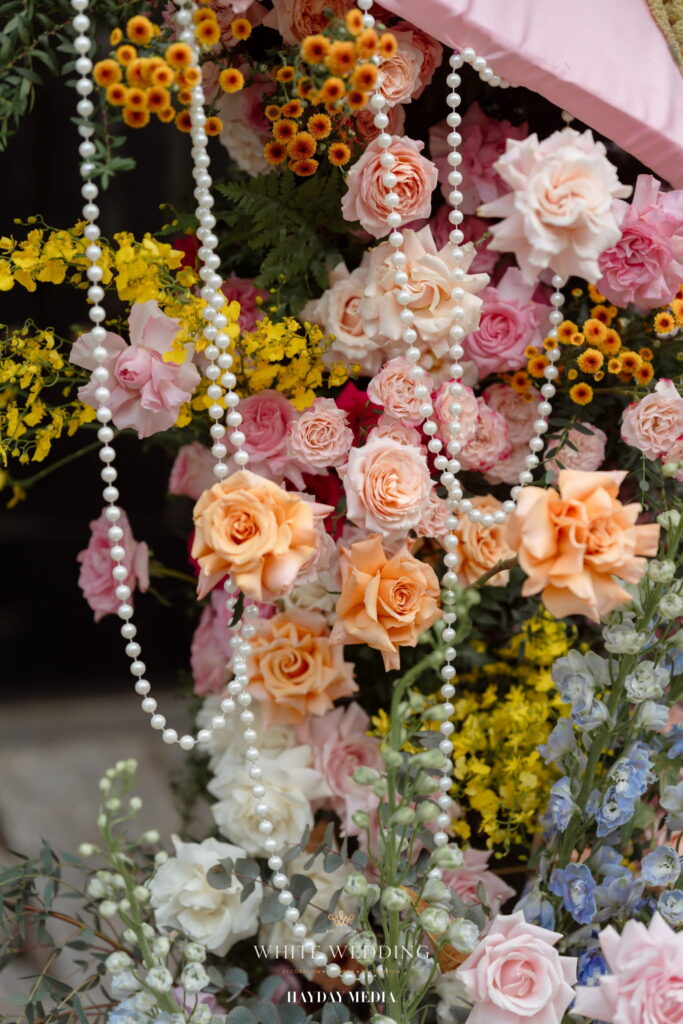 batch trang tri le gia tien no va meo white wedding 36 1