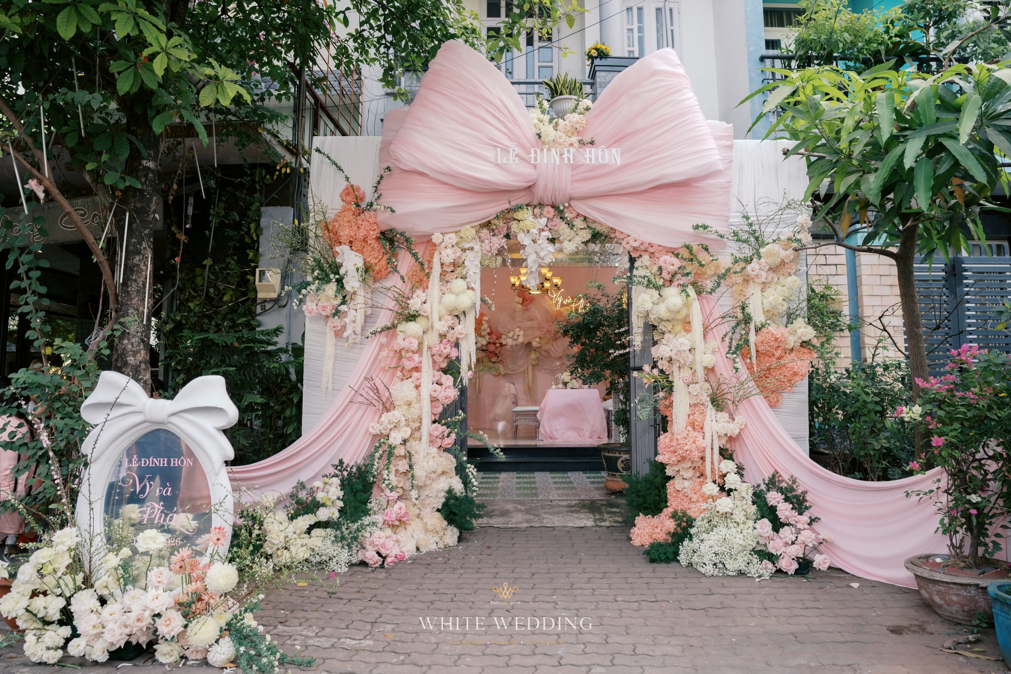 Fleur Ribbon 12 trang tri le dinh hon fleur ribbon white wedding 18 3
