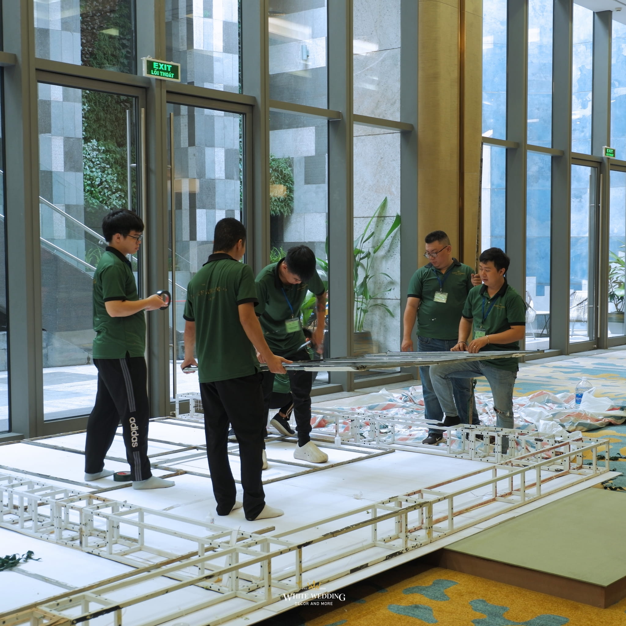 Hỷ Lễ Môn Đình 8 trang tri le gia tien hy le mon dinh white wedding 30