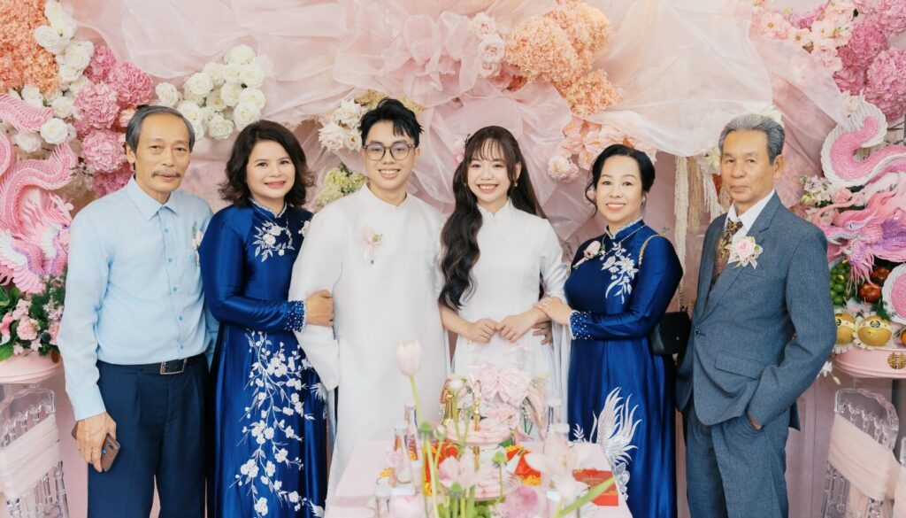Mẹ Việt Kiều tổ chức đám cưới ở Việt Nam, kinh nghiệm thực tế từ 15 năm đồng hành 3 le an hoi gom nhung gi 1 1