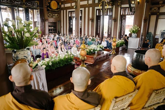 Lễ Lại Mặt & Lễ Hằng Thuận: Những Nghi Lễ Đặc Biệt Trong Đám Cưới Việt 14 le hang thuan white wedding 1