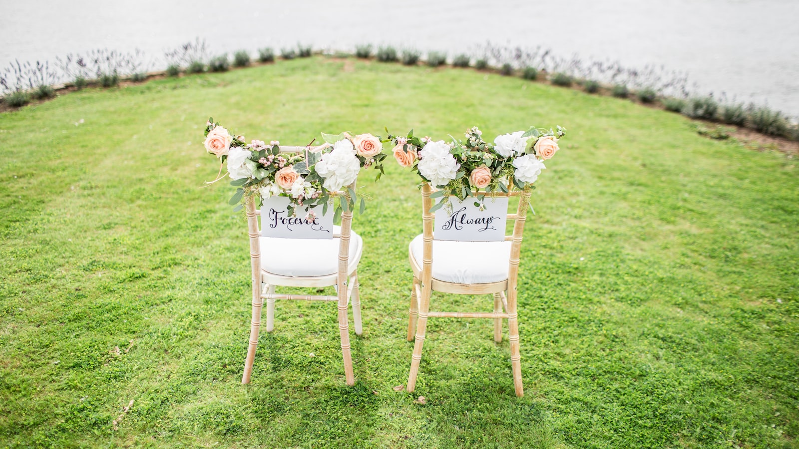 mau-sac-xu-huong-cuoi-2026