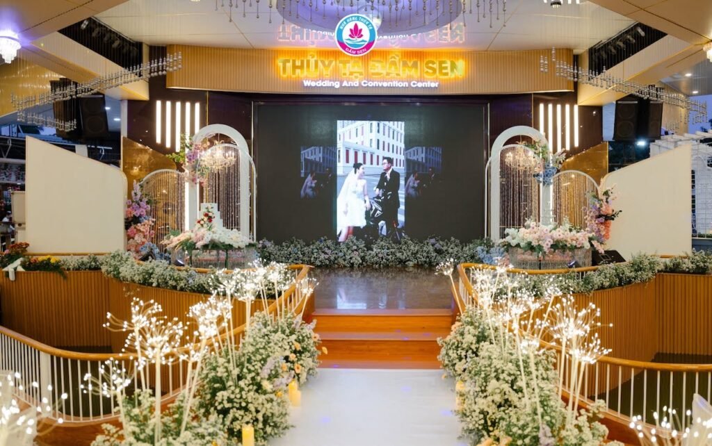 nha hang thuy ta dam sen 1