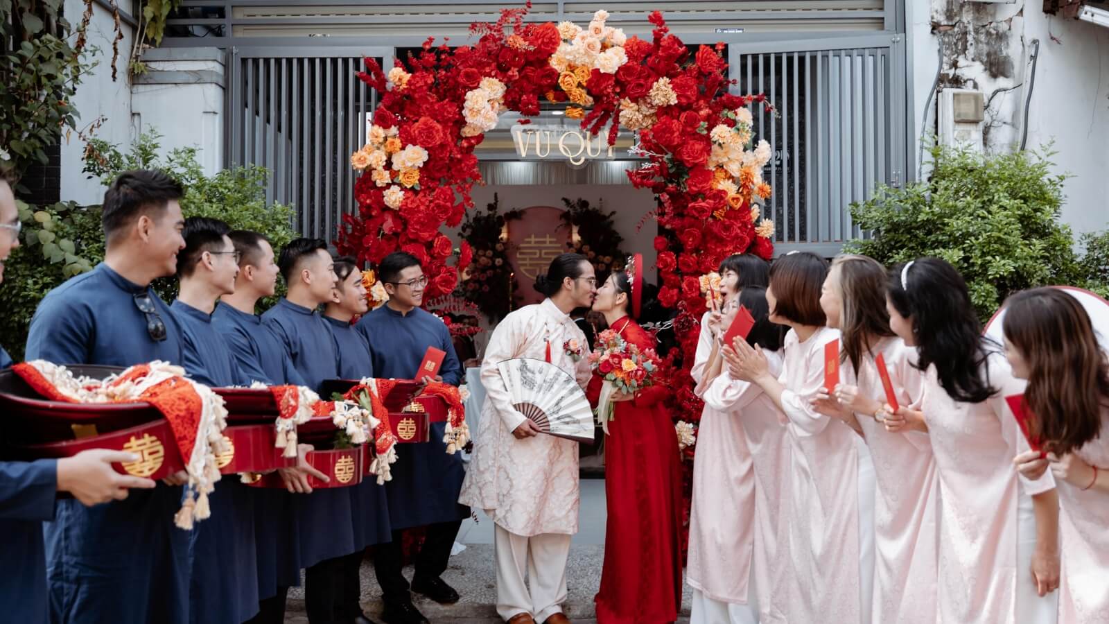 Phong Tục Cưới Hỏi Miền Trung: Nét Đẹp Truyền Thống Giữa Hai Miền