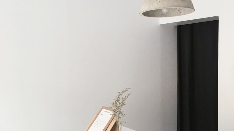 tiec-cuoi-ngoai-troi-vs-nha-hang