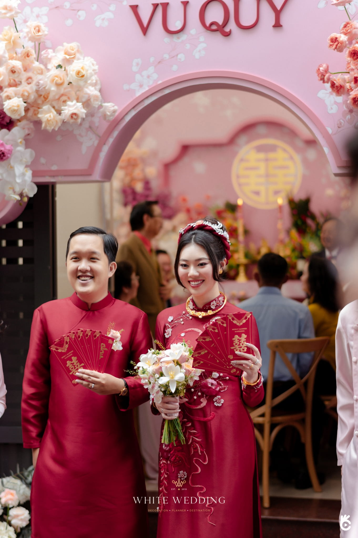 Elegantly Sweet 16 trang tri le gia tien elegantly sweet white wedding 15 1