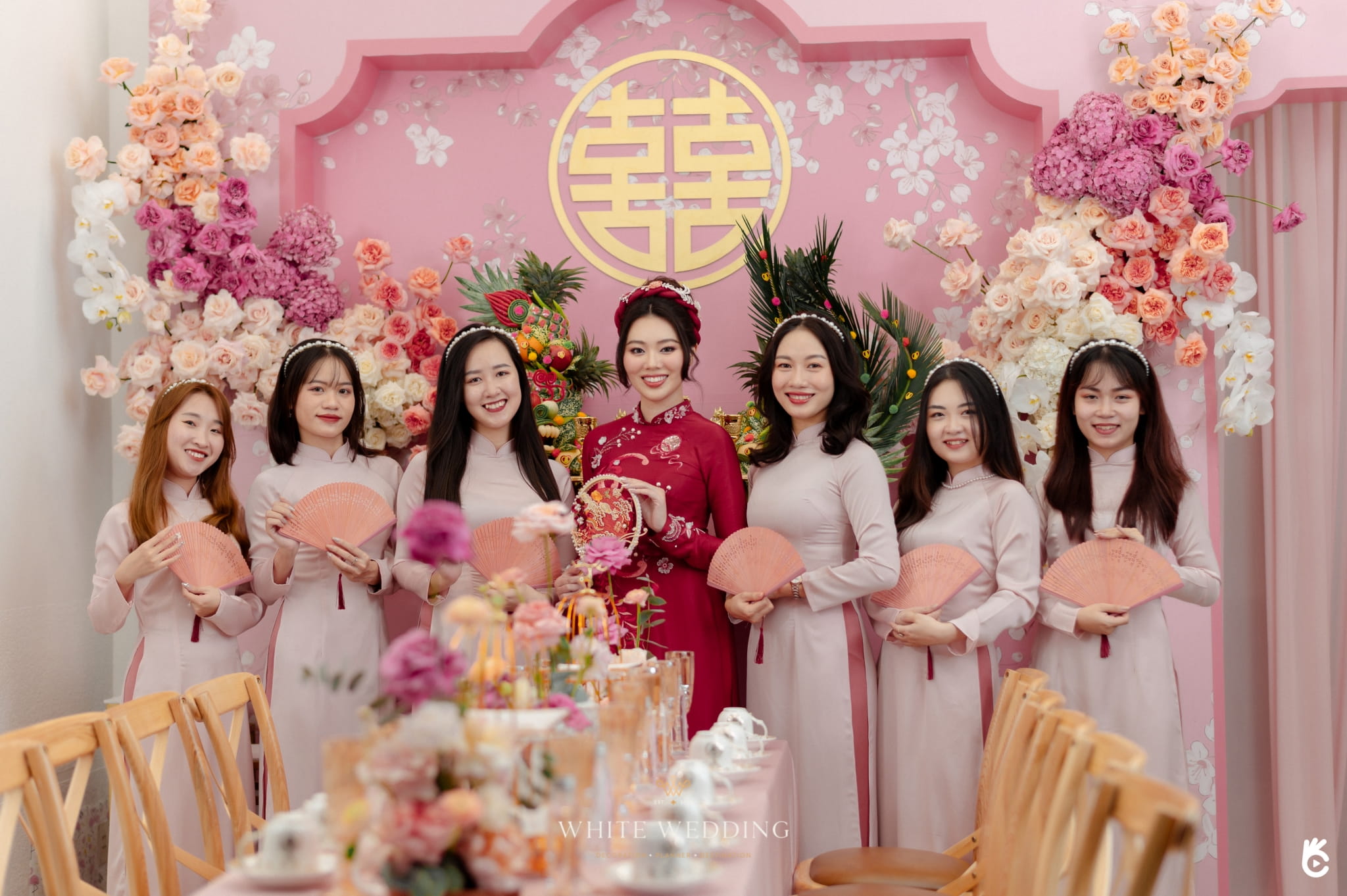 Elegantly Sweet 2 trang tri le gia tien elegantly sweet white wedding 8