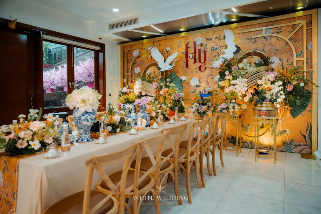 Trang Trí Lễ Gia Tiên Đẹp 2026: Xu Hướng, Phong Cách & Mức Giá Tham Khảo 10 trang tri le gia tien khong tuoc white wedding 40