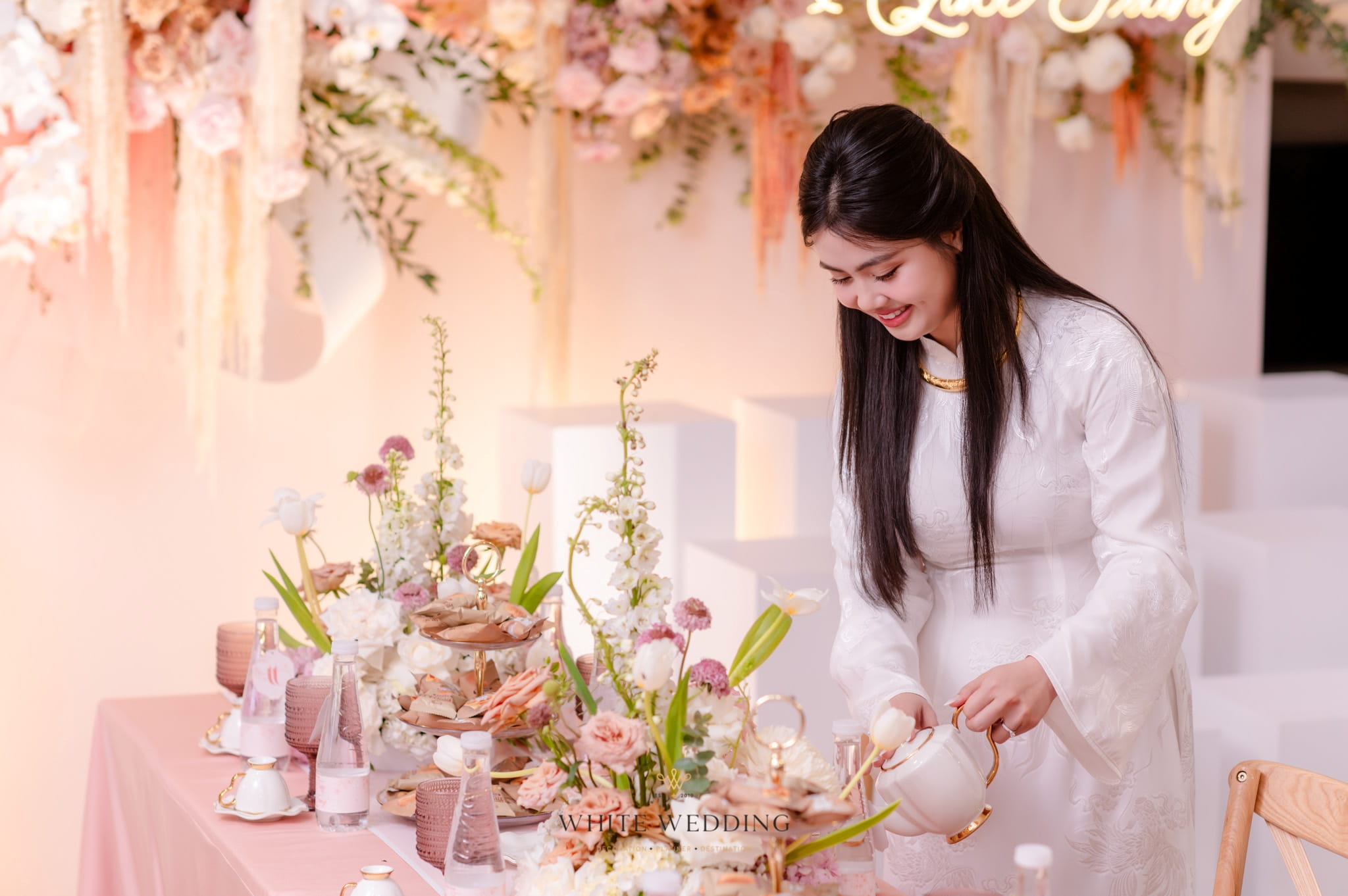 Sunset Peach 11 trang tri le gia tien sunset peach white wedding 26