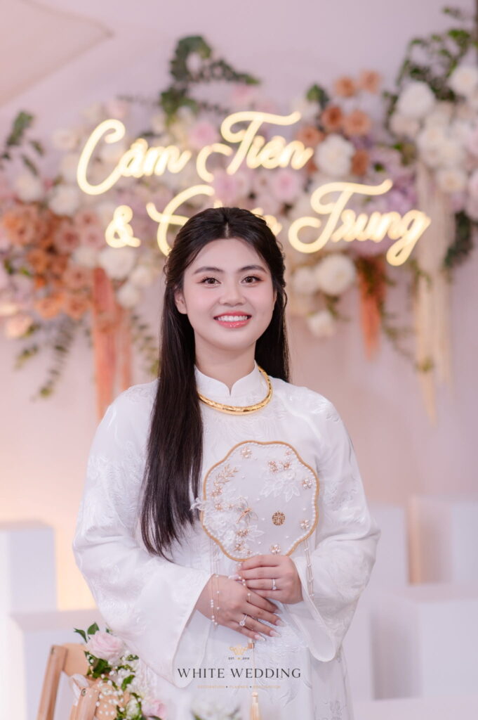 Sunset Peach 28 trang tri le gia tien sunset peach white wedding 29