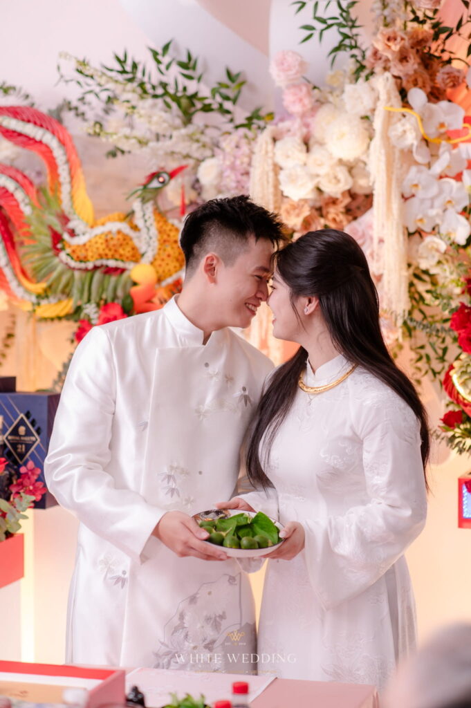 trang tri le gia tien sunset peach white wedding 32