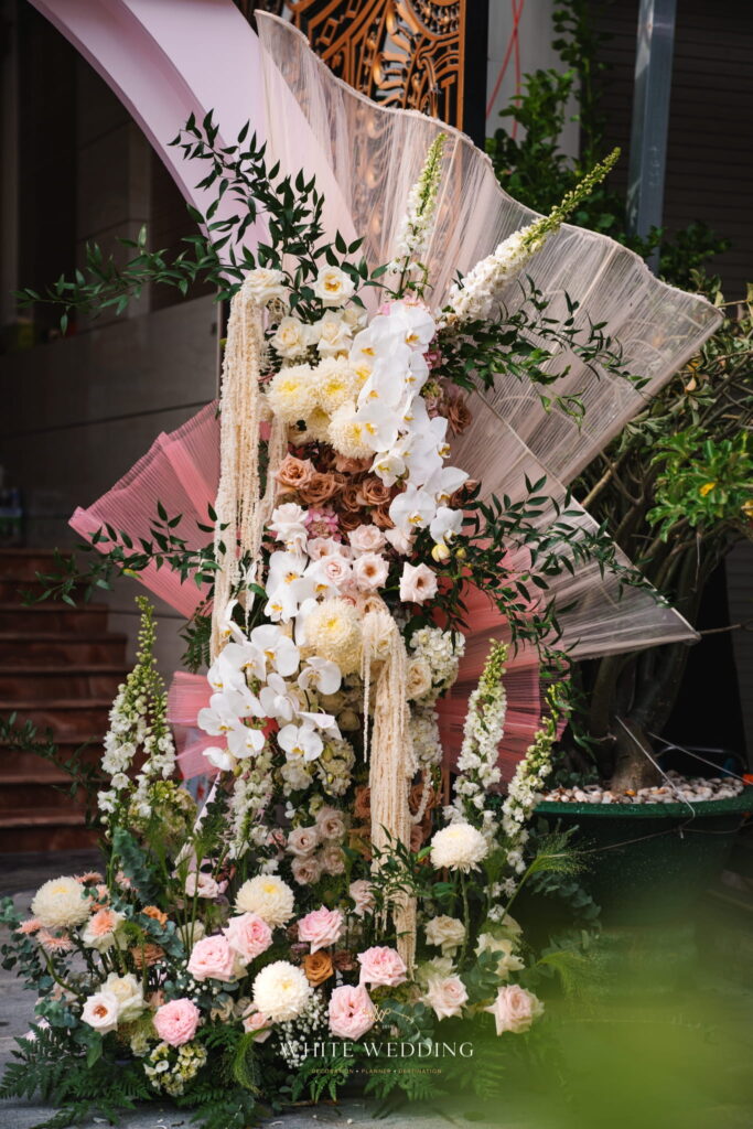 trang tri le gia tien sunset peach white wedding 54