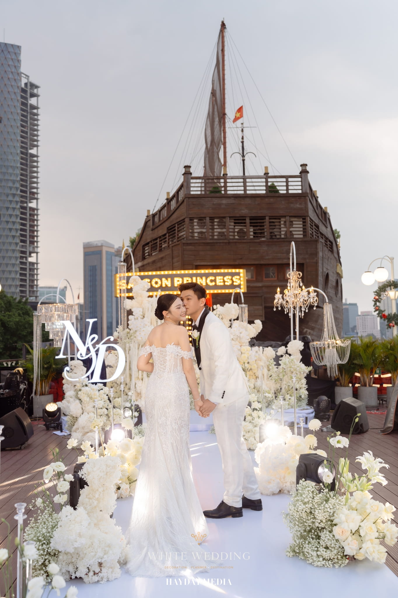 trang tri tiec cuoi dear my princess white wedding 34