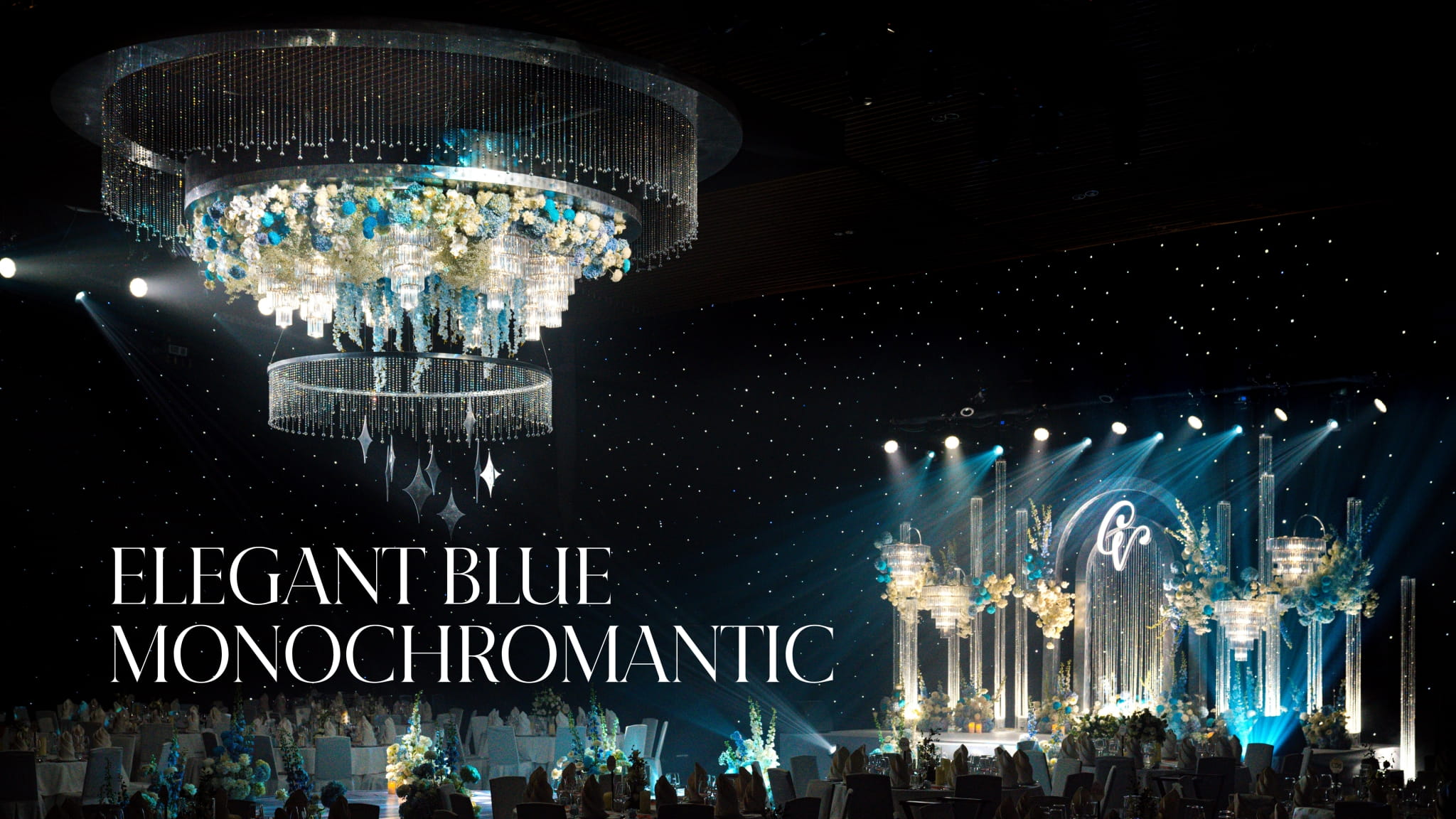 trang tri tiec cuoi elegant blue monochromantic white wedding 1 2