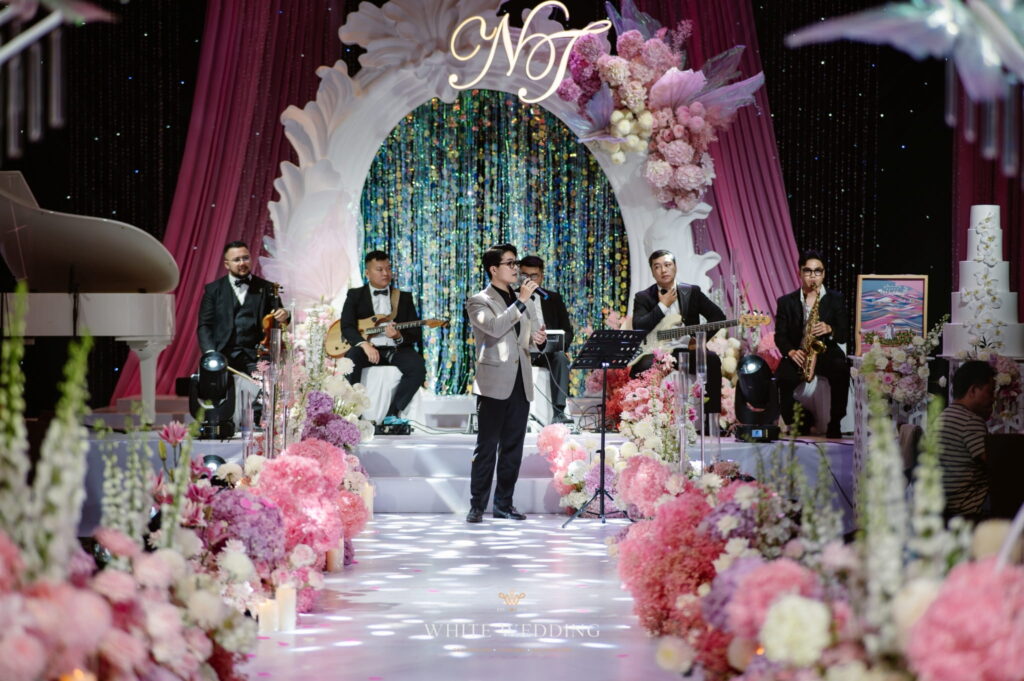 trang tri tiec cuoi floating to the heaven white wedding 101