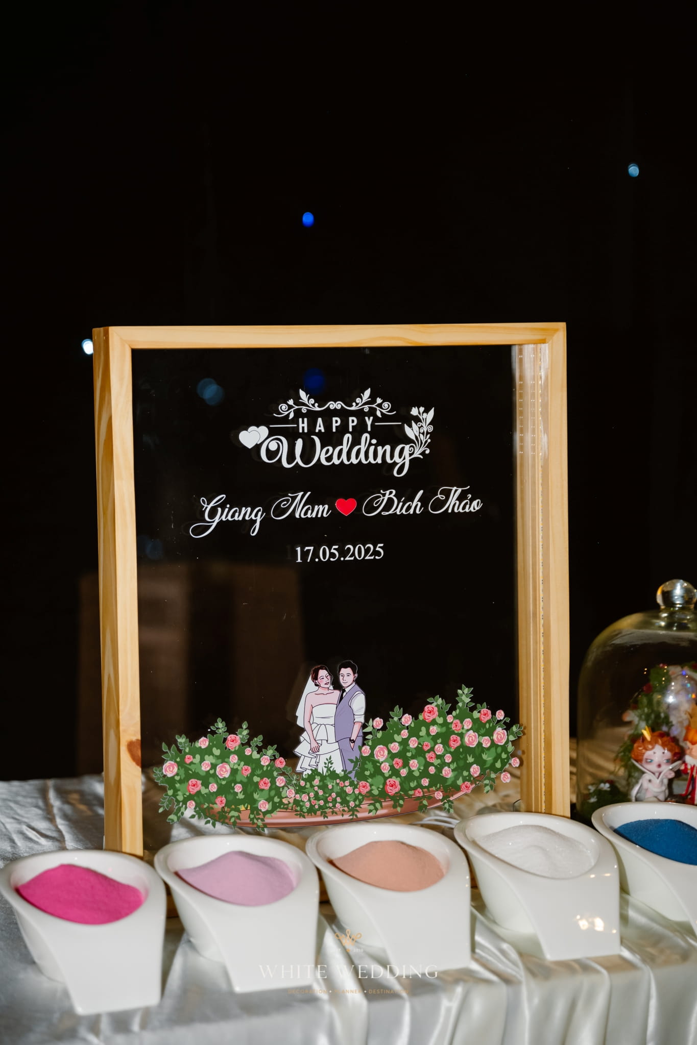 trang tri tiec cuoi floating to the heaven white wedding 15