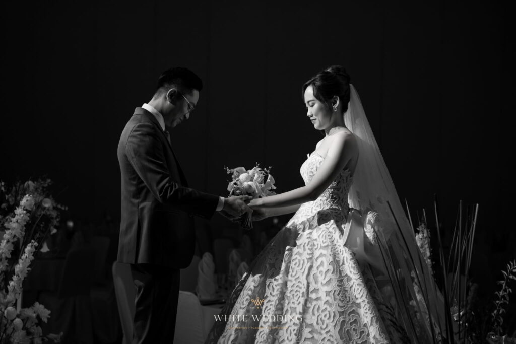 trang tri tiec cuoi ivory bloom white wedding 1 1