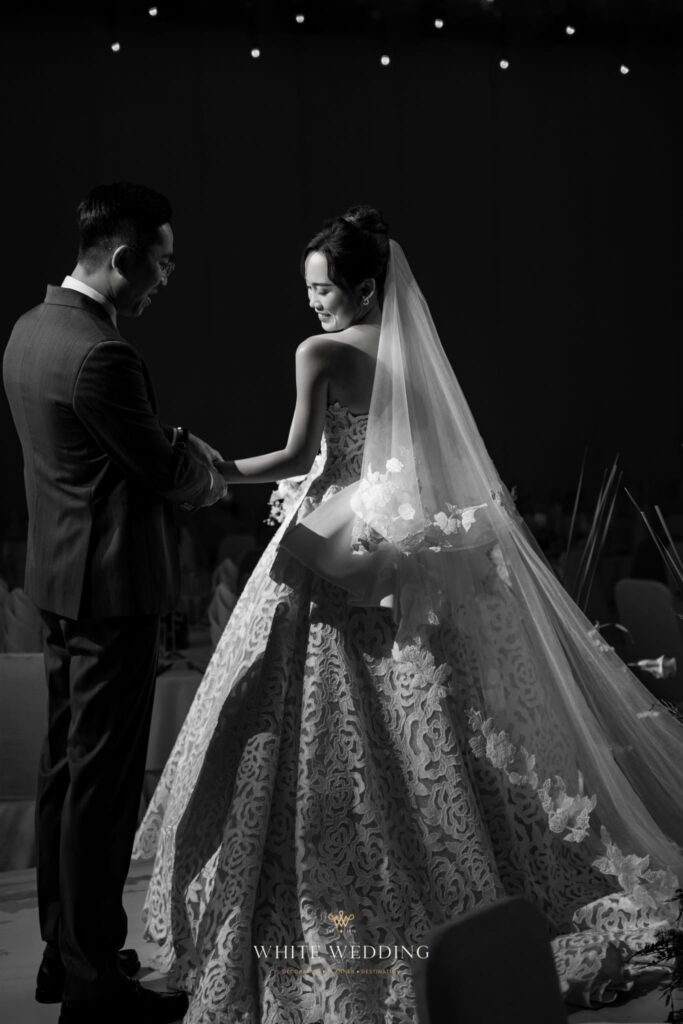 trang tri tiec cuoi ivory bloom white wedding 2 1