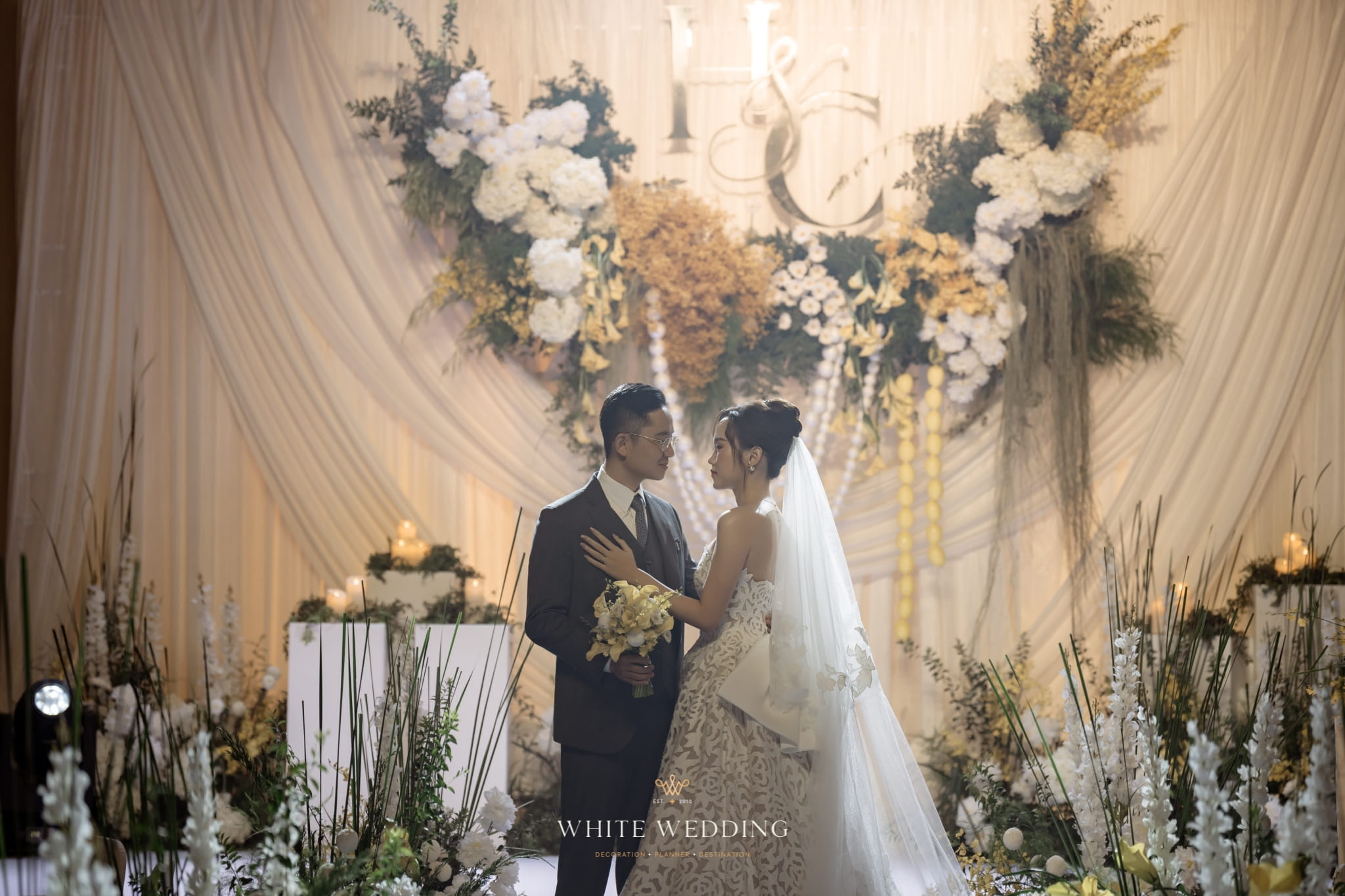 trang tri tiec cuoi ivory bloom white wedding 31 1