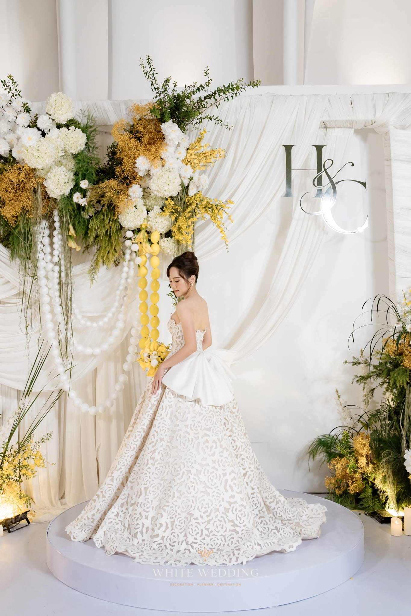 trang tri tiec cuoi ivory bloom white wedding 43 1
