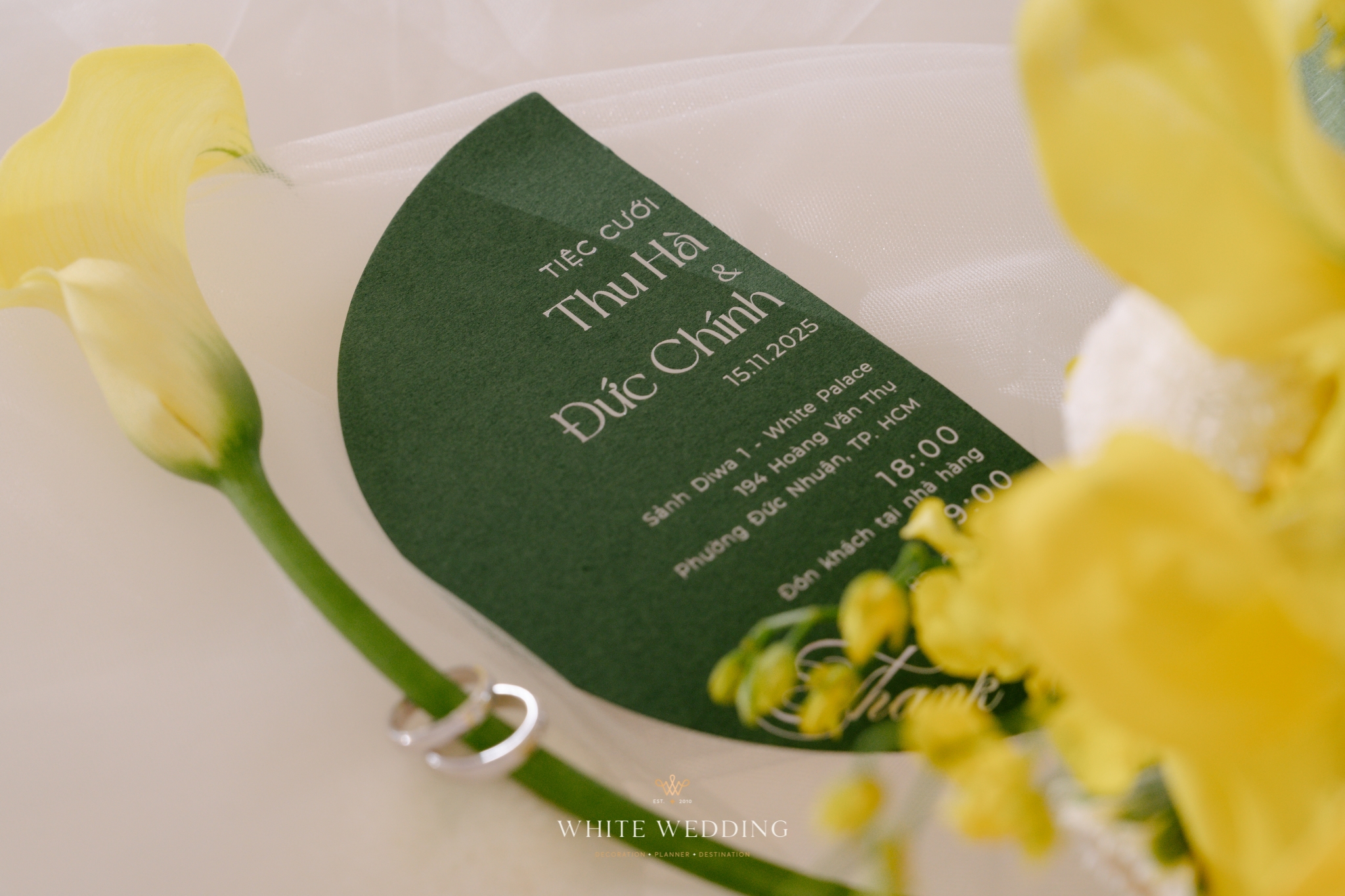 trang tri tiec cuoi ivory bloom white wedding