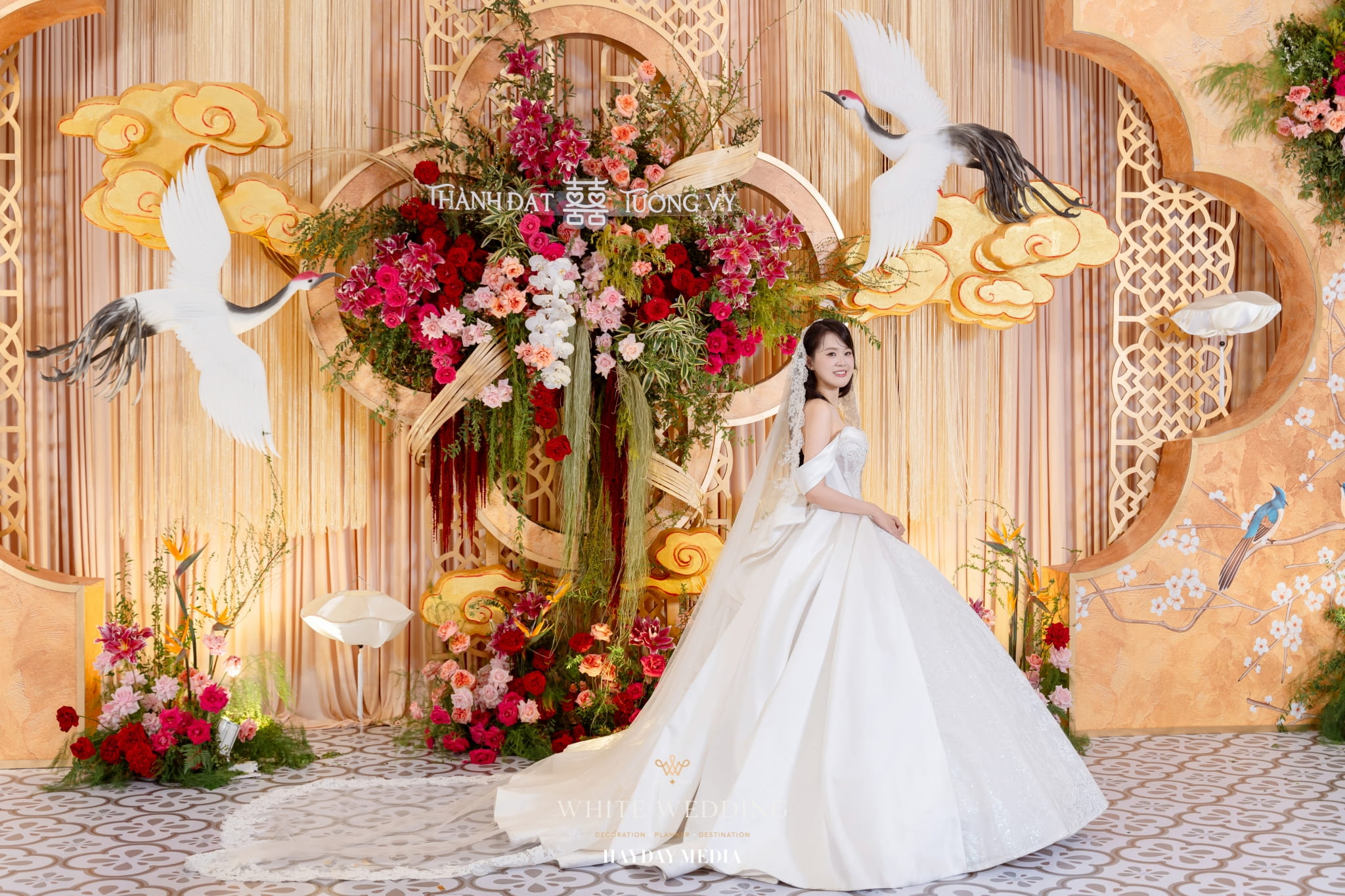 trang tri tiec cuoi ket duyen white wedding 21
