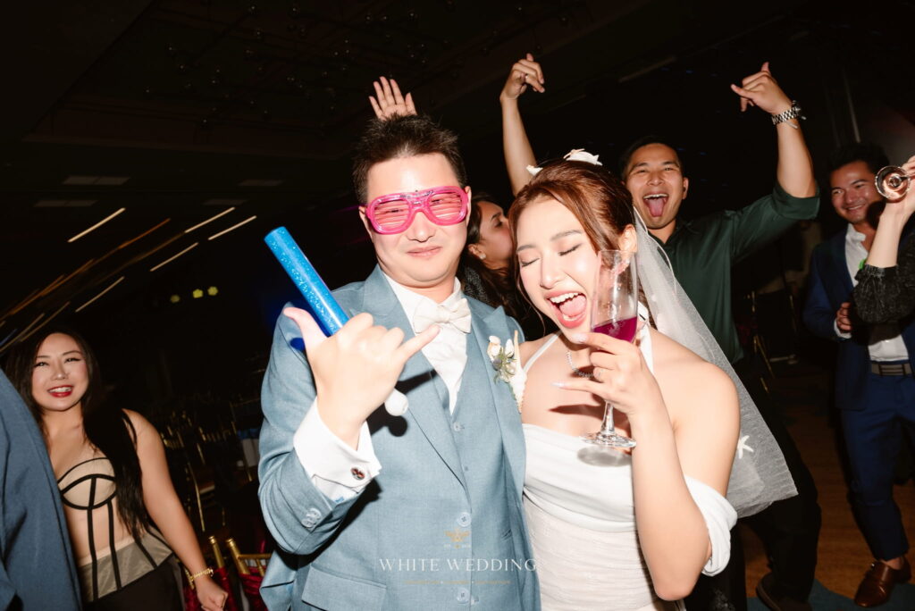 trang tri tiec cuoi little mermaid white wedding 10