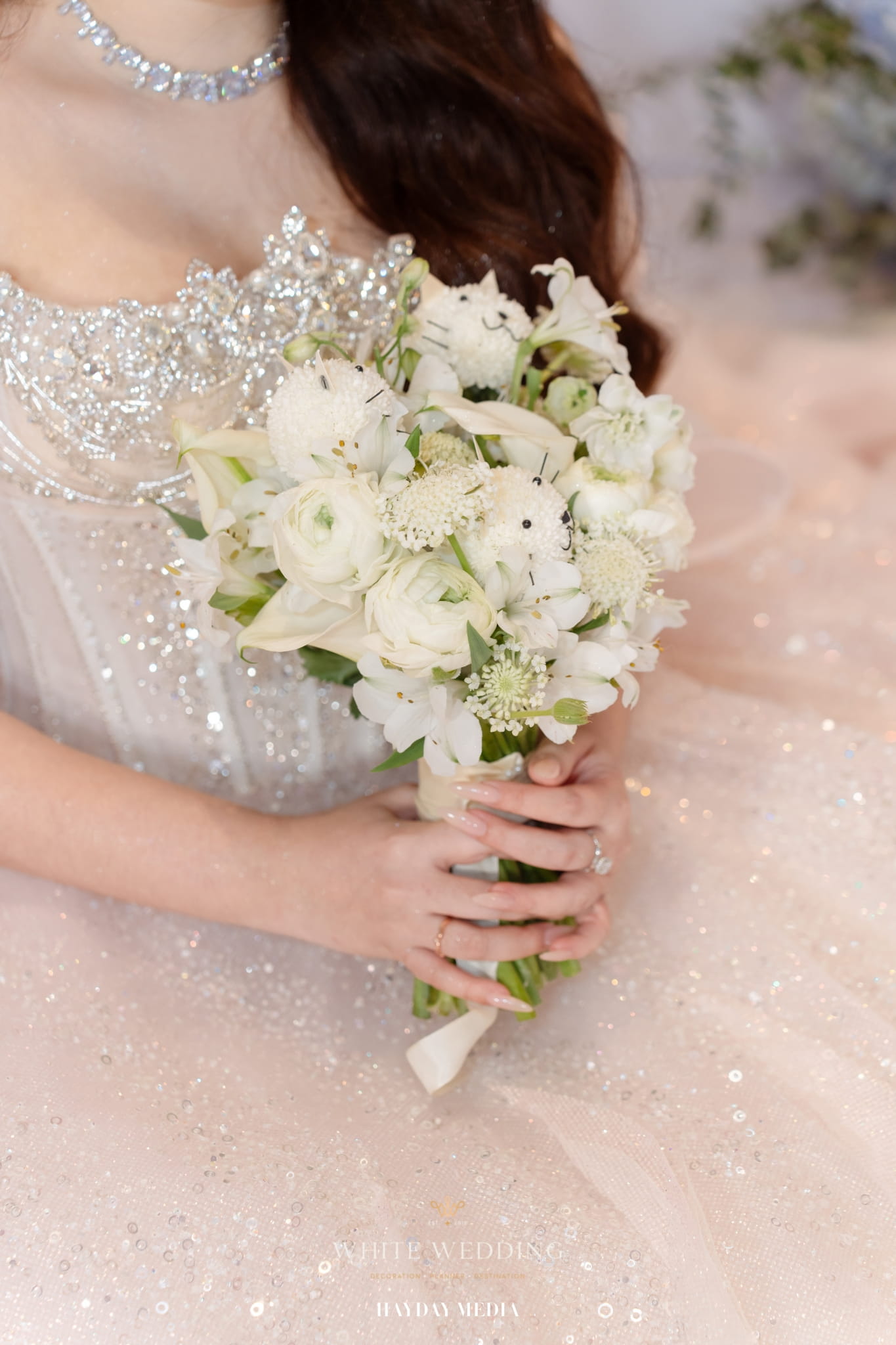 trang tri tiec cuoi no va meo white wedding 12 1