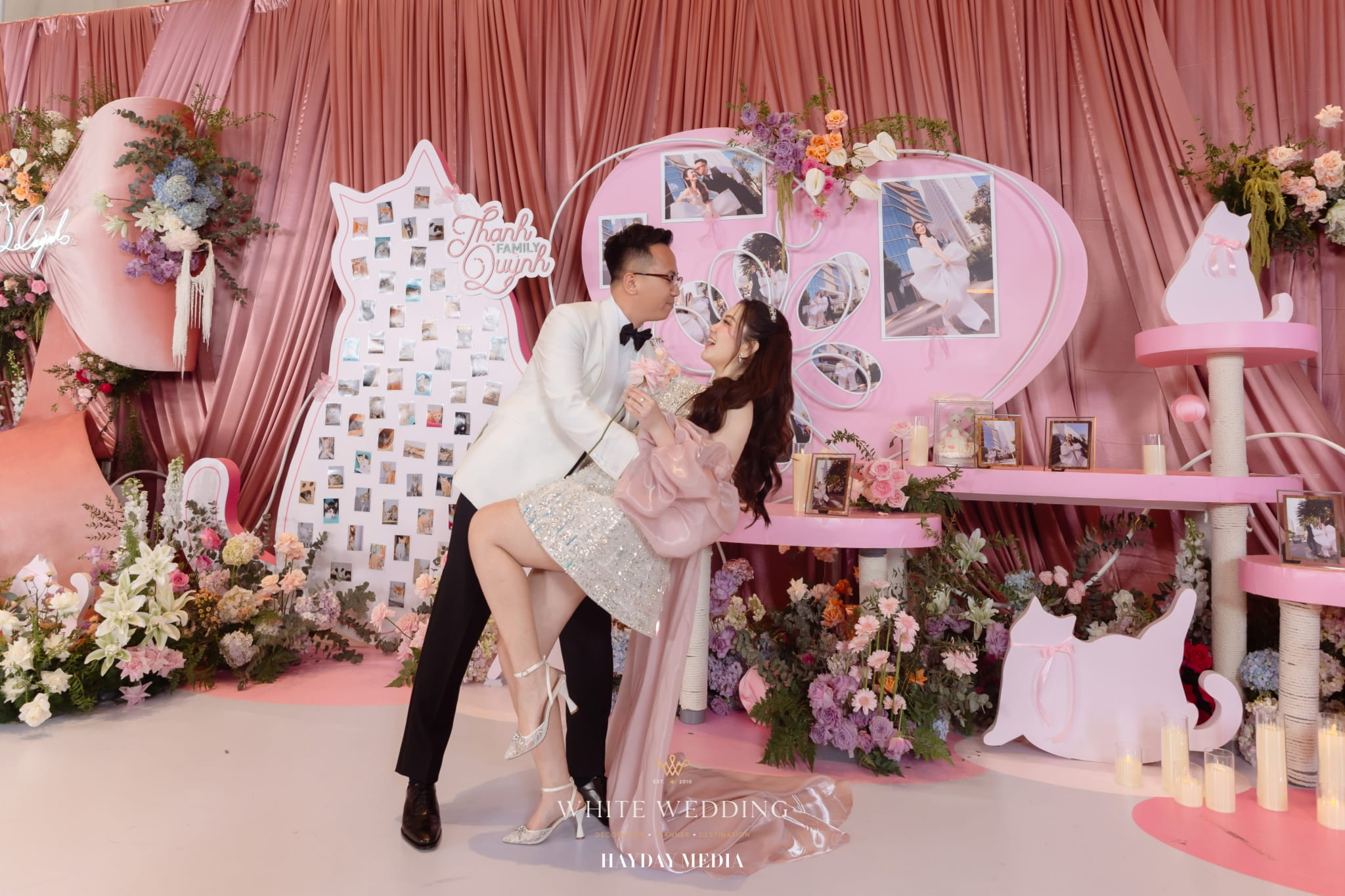 trang tri tiec cuoi no va meo white wedding 18 1