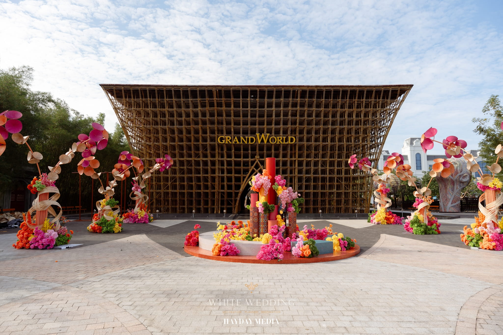 Tinh Hoa Việt Nam 60 trang tri tiec cuoi tinh hoa viet nam white wedding 4 3