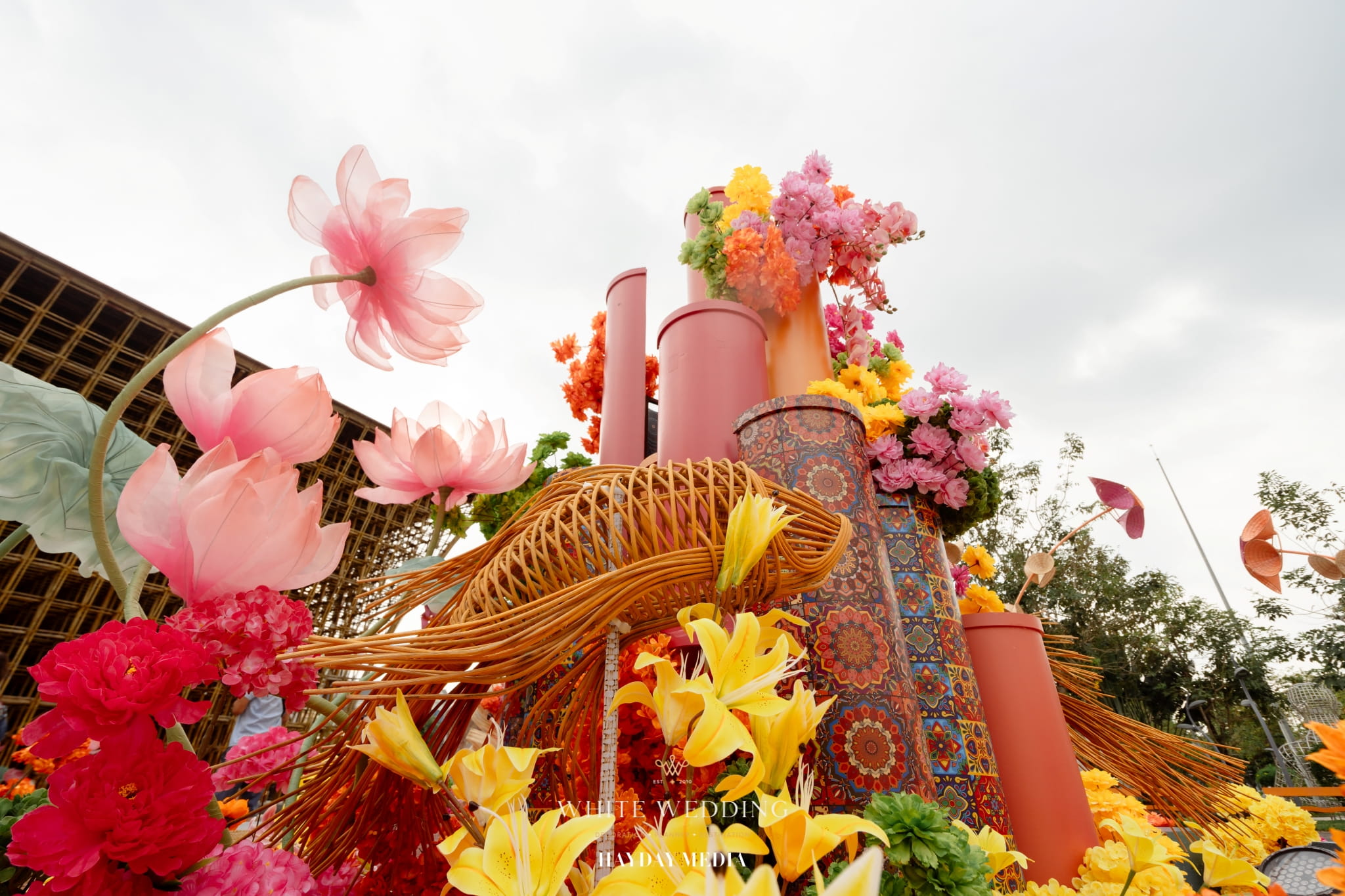 Tinh Hoa Việt Nam 66 trang tri tiec cuoi tinh hoa viet nam white wedding 90 1