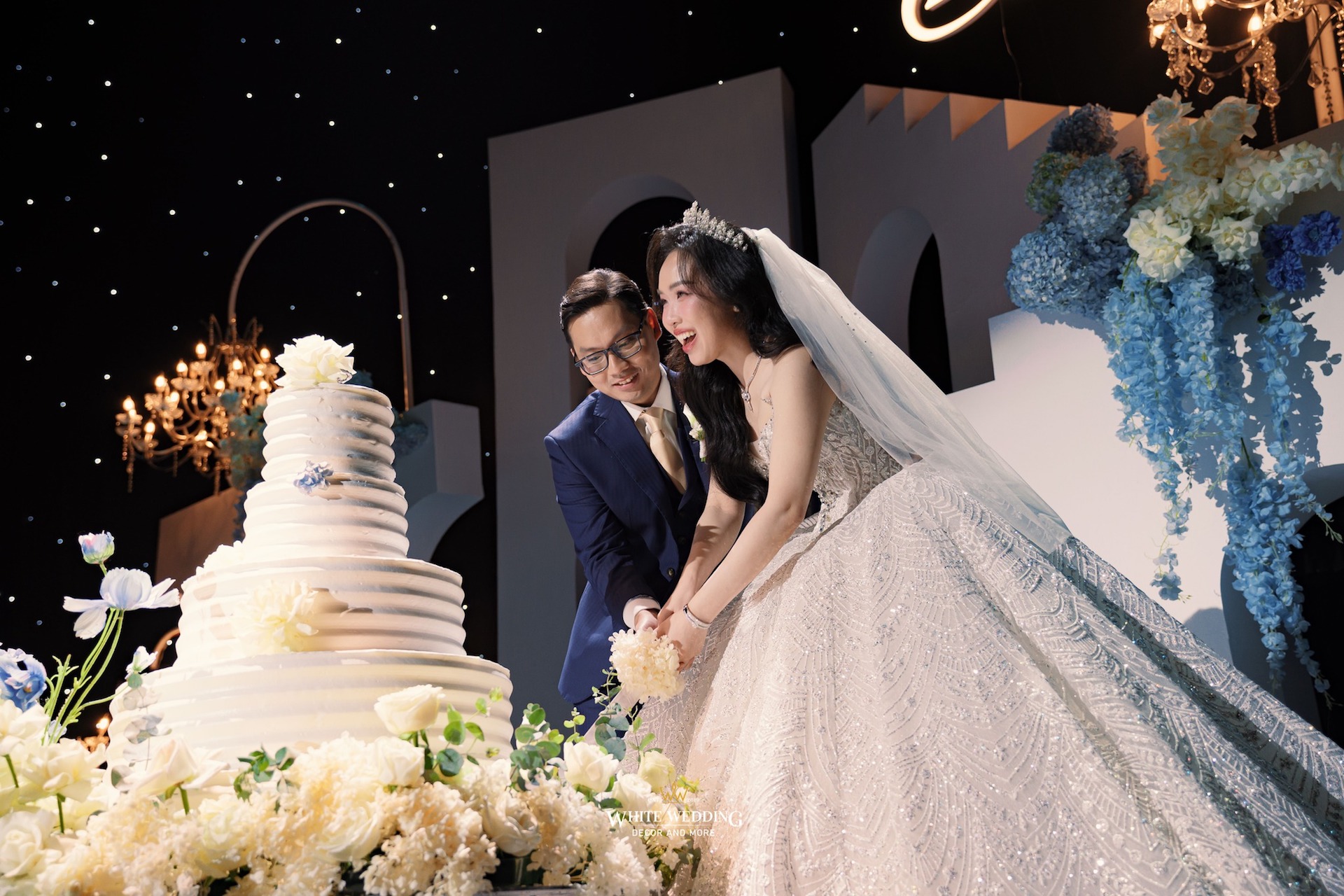 Bánh Cưới Đẹp 2026: Xu Hướng Thiết Kế & Cách Chọn Theo Concept 1 banh cuoi4