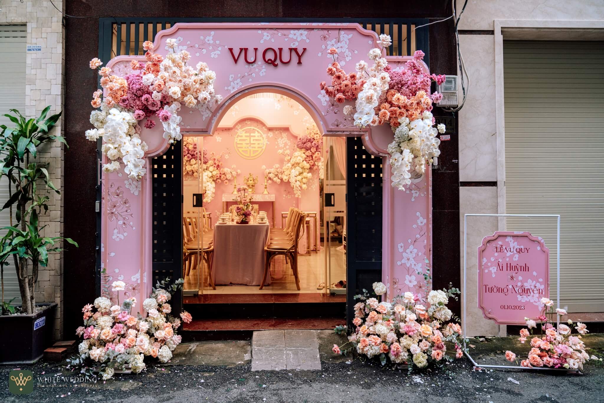Trang Trí Lễ Gia Tiên 9 trang tri le gia tien elegantly sweet white wedding 5a.jpg 10