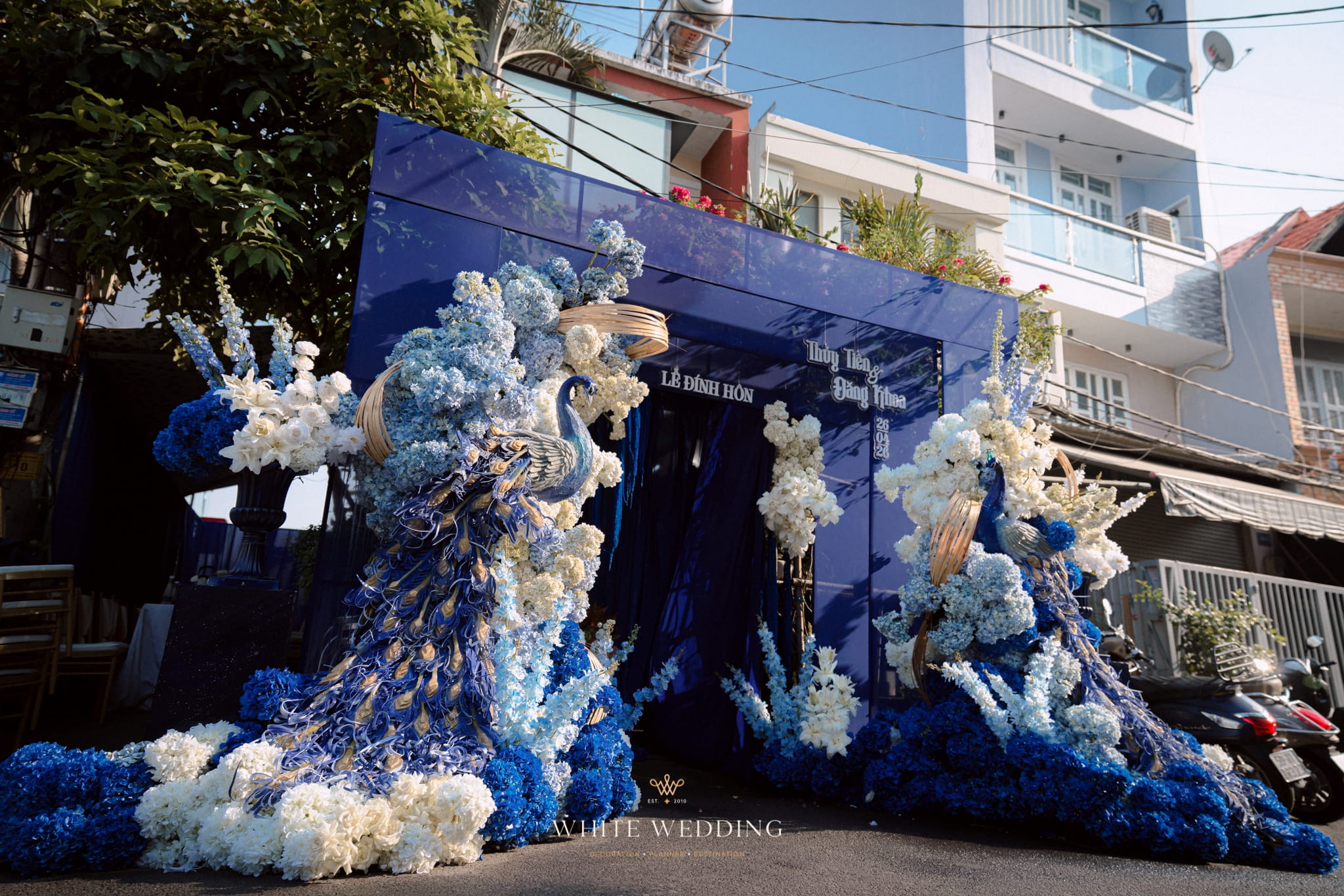 Lam Khúc 14 trang tri le gia tien lam khuc white wedding 4