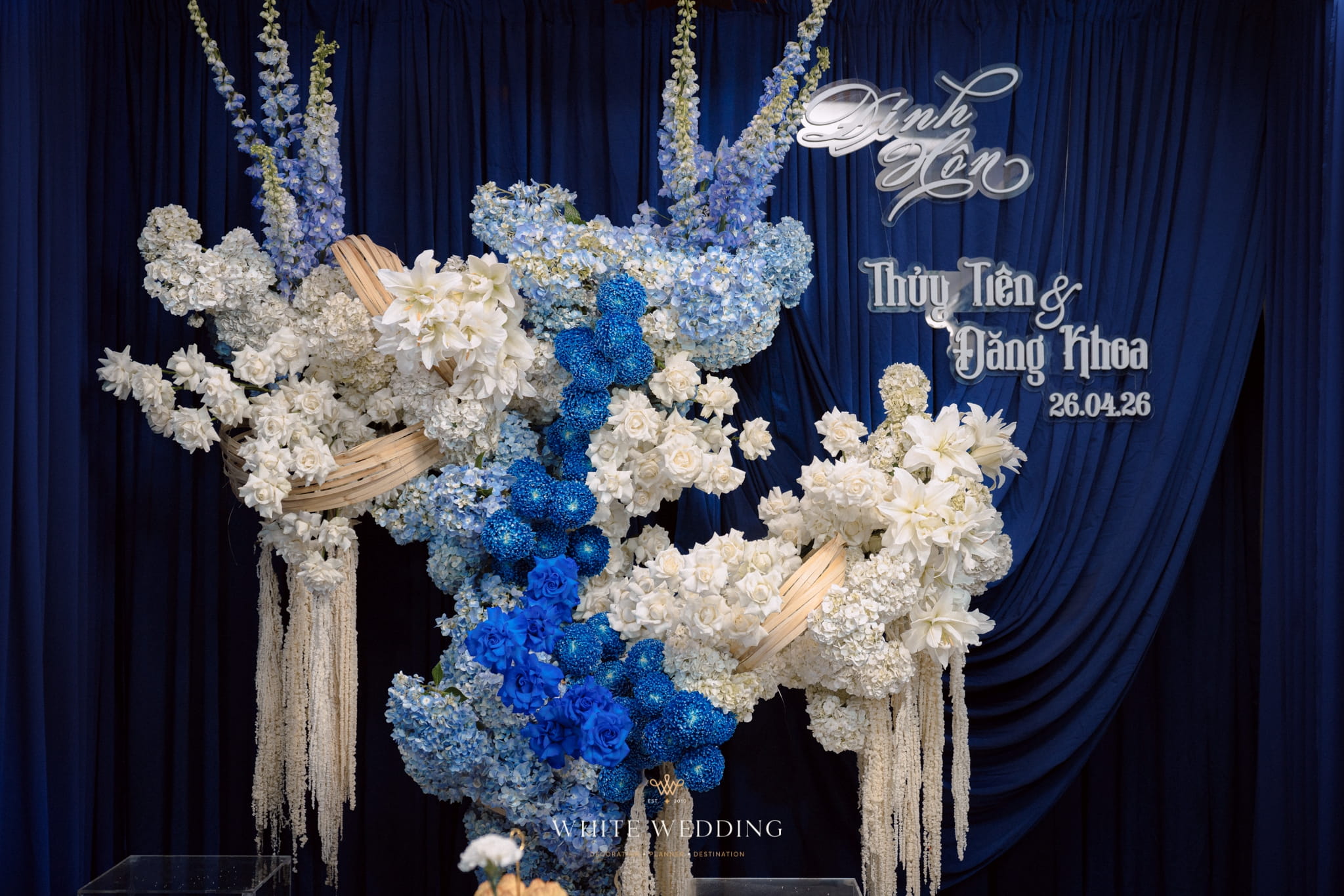 Lam Khúc 25 trang tri le gia tien lam khuc white wedding 6