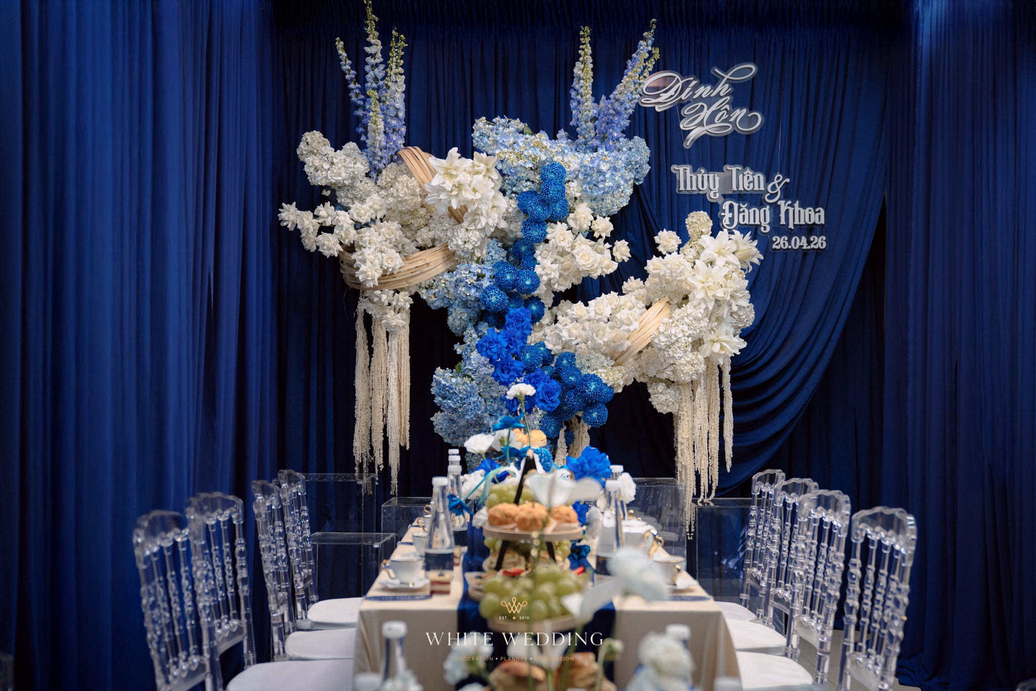 Lam Khúc 24 trang tri le gia tien lam khuc white wedding 9