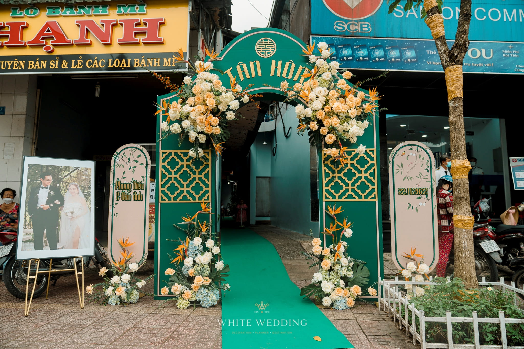 trang tri le gia tien the emerald white wedding 5