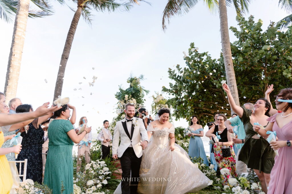 trang tri le vows endless waves white wedding 38