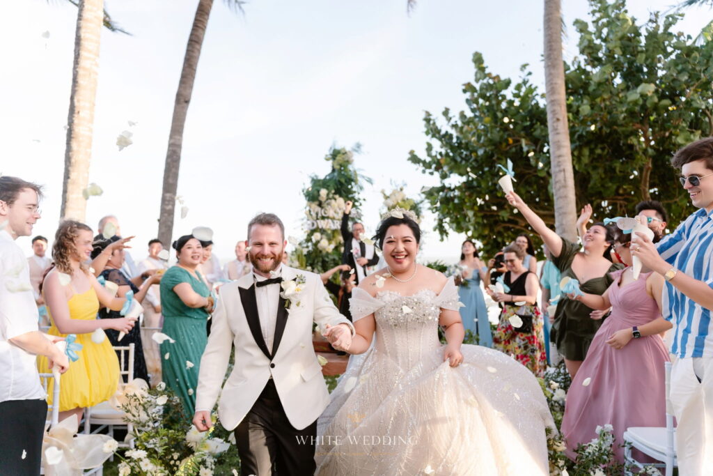 trang tri le vows endless waves white wedding 40