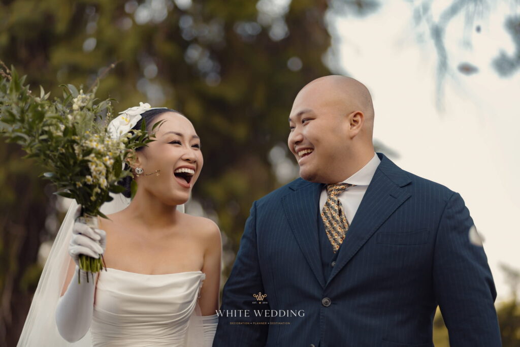 trang tri le vows tri a love intertwined white wedding 49