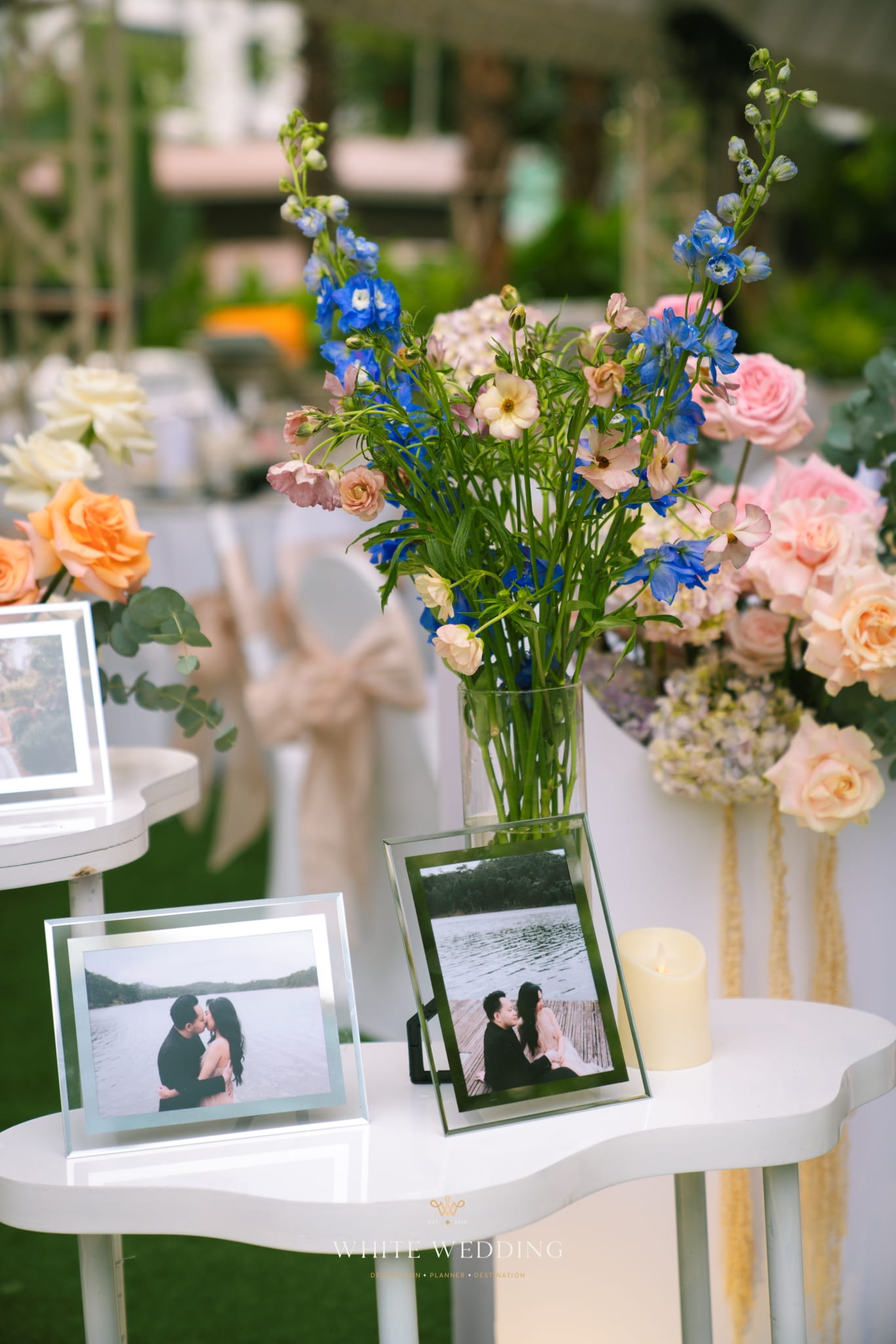 trang tri tiec cuoi love in bloom white wedding 49