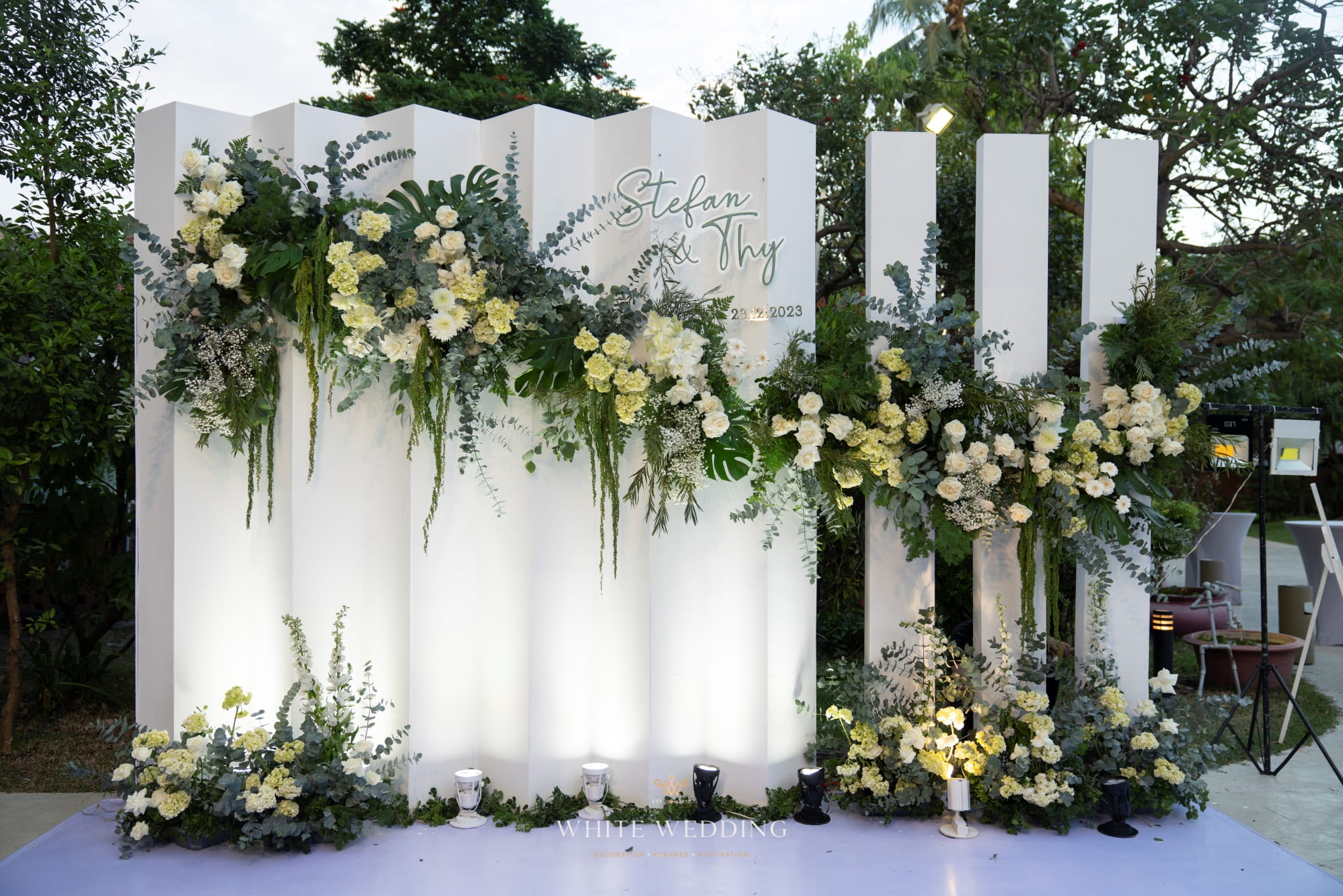 White Land 7 trang tri tiec cuoi white land white wedding 4