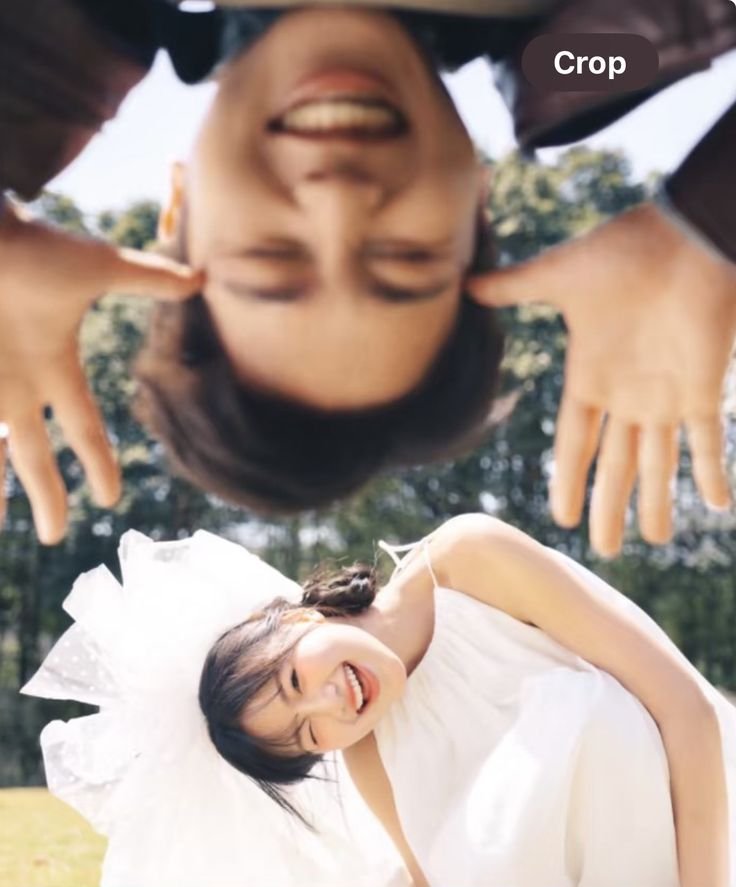 Góc Chụp Ảnh Cưới Đẹp: Bí Quyết Tạo Dáng Tự Nhiên Cho Cặp Đôi 2 goc chup anh cuoi 19